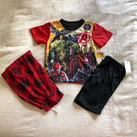 Marvel Avengers 3piece Pajama set size 4 NWT - Picture 1 of 5
